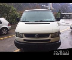 Ricambi Volkswagen Caravelle 2002 bianco