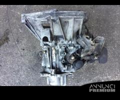 Cambio Alfa Romeo 156 2001 1600cc benzina AR32104