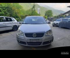 Ricambi Volkswagen Polo 2008 5 porte grigia e blu