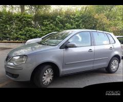 Ricambi Volkswagen Polo 2008 5 porte grigia e blu