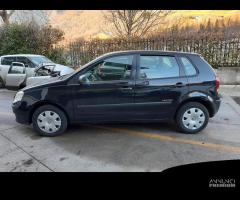 Ricambi Volkswagen Polo 2008 5 porte grigia e blu - 10