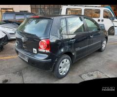 Ricambi Volkswagen Polo 2008 5 porte grigia e blu - 13