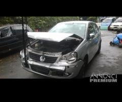 Ricambi Volkswagen Polo 2008 5 porte grigia e blu - 16