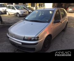 Ricambi Fiat Punto 2 serie 5 porte colori vari