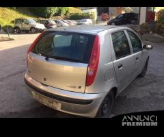 Ricambi Fiat Punto 2 serie 5 porte colori vari