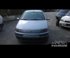 Ricambi Fiat Punto 2 serie 5 porte colori vari - 7