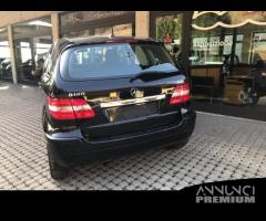 Ricambi Mercedes Classe B 180 2006 nera - 6