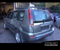 Ricambi Nissan X-Trail 2005 e 2002 2200cc TD - 10