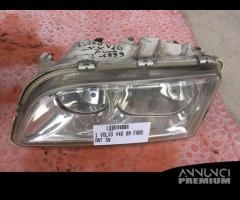 Faro anteriore sinistro Volvo V40 1999