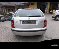 Ricambi Skoda Fabia SW 2002 grigio chiaro