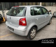 Ricambi VW Polo 2003 5 porte e 3 porte vari colori - 7