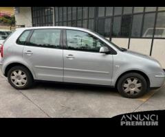 Ricambi VW Polo 2003 5 porte e 3 porte vari colori - 8