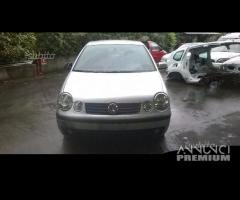 Ricambi VW Polo 2003 5 porte e 3 porte vari colori - 9