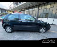 Ricambi VW Polo 2003 5 porte e 3 porte vari colori - 16