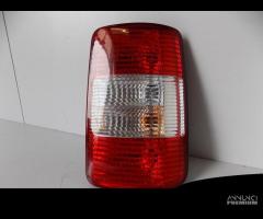 VOLKSWAGEN CADDY 3 - FARO POSTERIORE DESTRO - 1189 - 1