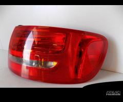 AUDI A4 B8 AVANT FARO POSTERIORE DESTRO - 11847 - 2