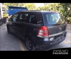 Ricambi Opel Zafira 2009 grigia 1900cc TD Z19DTH