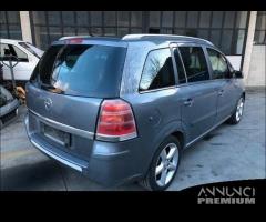 Ricambi Opel Zafira 2009 grigia 1900cc TD Z19DTH - 21