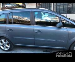 Ricambi Opel Zafira 2009 grigia 1900cc TD Z19DTH - 23