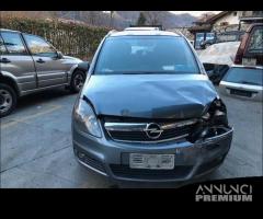 Ricambi Opel Zafira 2009 grigia 1900cc TD Z19DTH - 24