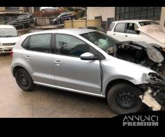 Ricambi Volkswagen Polo 2010 5 porte colori vari