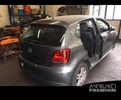 Ricambi Volkswagen Polo 2010 5 porte colori vari - 10