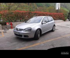 Ricambi Volkswagen Golf 5 5 porte colori vari