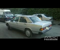 Ricambi carrozzeria Mercedes 190 anno 1986 grigio