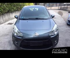 Ricambi Citroen C3 2010 grigia e bianca