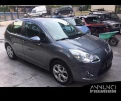 Ricambi Citroen C3 2010 grigia e bianca