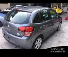 Ricambi Citroen C3 2010 grigia e bianca