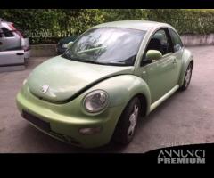 Ricambi Volkswagen New Beetle 1999 colori vari