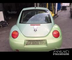 Ricambi Volkswagen New Beetle 1999 colori vari