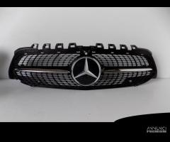 MERCEDES CLASSE A W177 GRIGLIA DIAMOND CAMERA - 45 - 9