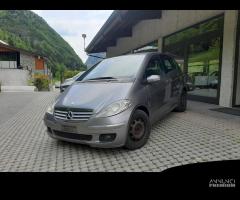 Ricambi Mercedes Classe A 2006 grigia e nera - 9