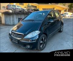 Ricambi Mercedes Classe A 2006 grigia e nera - 22