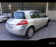 Ricambi Renault Megane 2004 e 2007 3 e 5 porte - 17