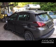 Ricambi Peugeot 2008 2018 5 porte 1200cc benzina