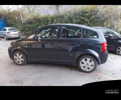 Ricambi Audi A2 2003 nera e grigio chiaro