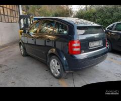 Ricambi Audi A2 2003 nera e grigio chiaro