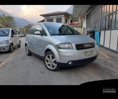 Ricambi Audi A2 2003 nera e grigio chiaro - 9