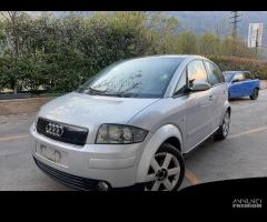 Ricambi Audi A2 2003 nera e grigio chiaro - 10