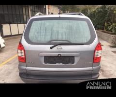 Ricambi carrozzeria Opel Zafira 2003 grigia