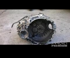 Cambio VW Golf 02 1600cc B. kw77 BCB