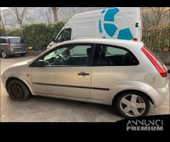 Ricambi Ford Fiesta 3 porte da 2003 colori vari