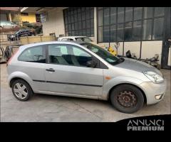 Ricambi Ford Fiesta 3 porte da 2003 colori vari - 8