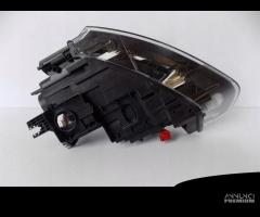 Audi Q3 Faro allo xeno destra - 2493 - 6