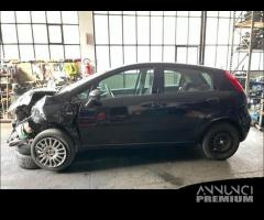 Ricambi Fiat Grande Punto 5 e 3 porte vari colori - 20