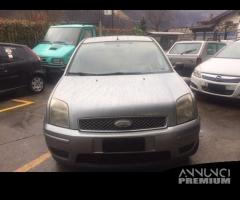 Ricambi Ford Fusion 2004 grigio medio e chiaro - 6