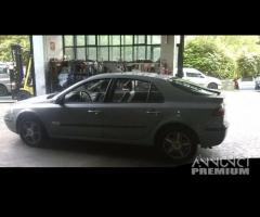 Ricambi Renault Laguna berlina 2001 colore B65